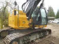 2018 Deere 245GLC Hydraulic Excavator