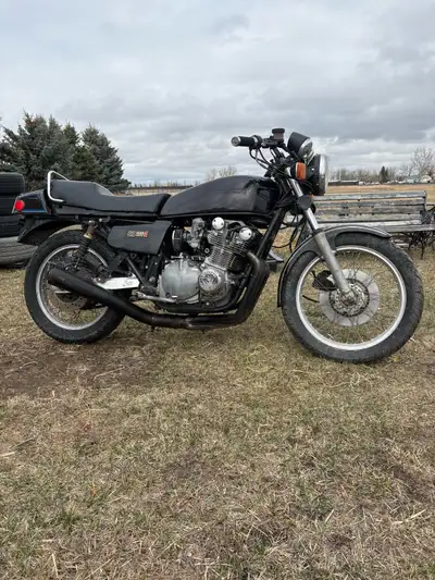 1978 GS1000 Suzuki, the first year of the four cylinder 1000 four stroke engine, most all of the par...