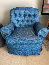 Vintage swivel chair 