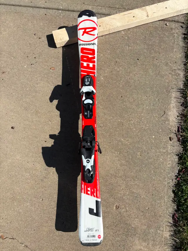 Rossignol Hero Junior Skis 110 cm with Integrated Bindings - OBO in Ski in Edmonton - Image 4