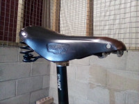 Brooks Flyer Bicycle Saddle (Brown Leather)