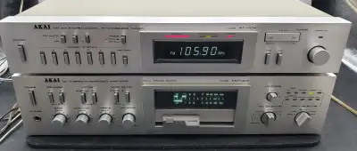 AKAI SYSTEM AM-U04 INTEGRATED AMP & AT-V04 TUNER 1980 JAPAN, View more