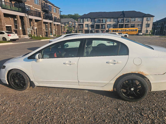 2007 honda civic for sell in Cars & Trucks in Brantford - Image 4