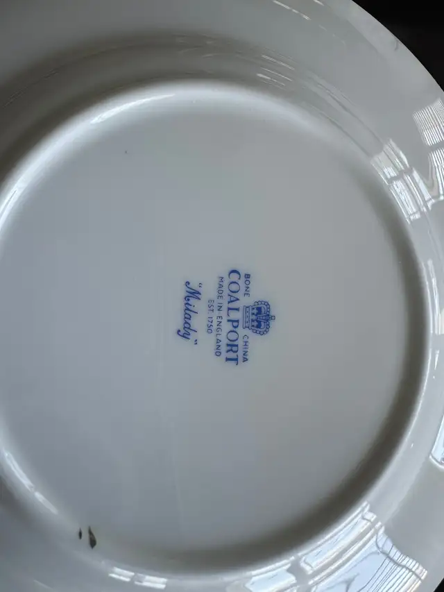 Vintage Coalport Milady Bone China Dinnerware in Kitchen & Dining Wares in Peterborough - Image 8