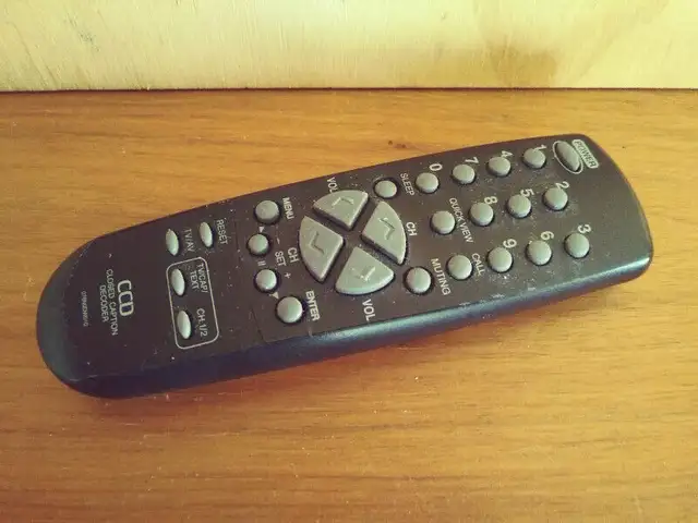 CCD CLOSE CAPTION DECODER TV REMOTE in Video & TV Accessories in City of Toronto - Image 3
