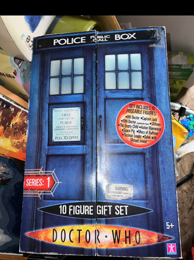 Dr. Who 10 figure set  in Arts & Collectibles in Saint John