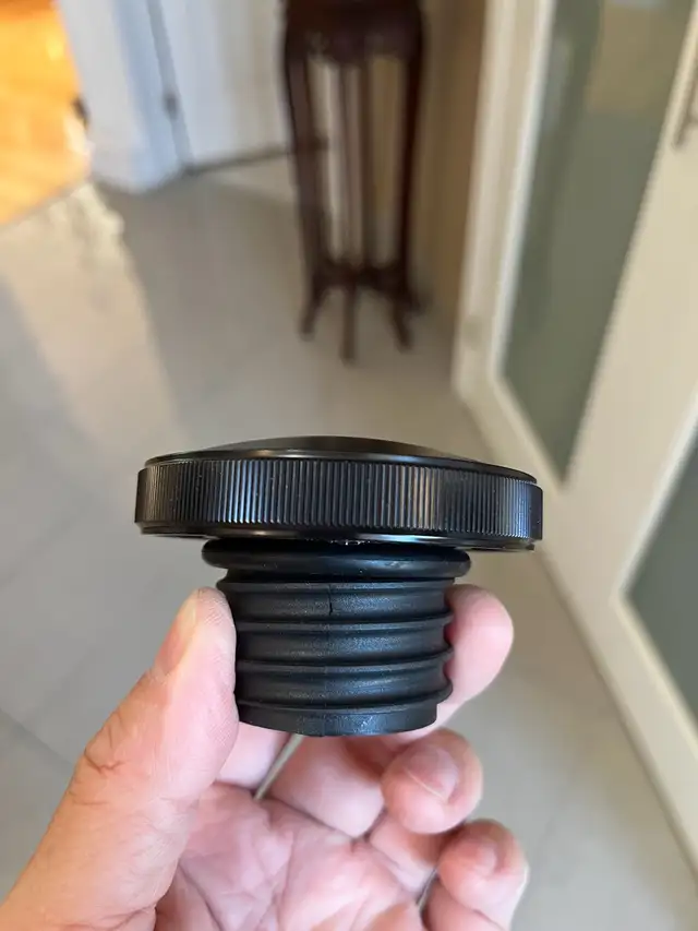 New gas cap for Harley in Street, Cruisers & Choppers in Markham / York Region - Image 4