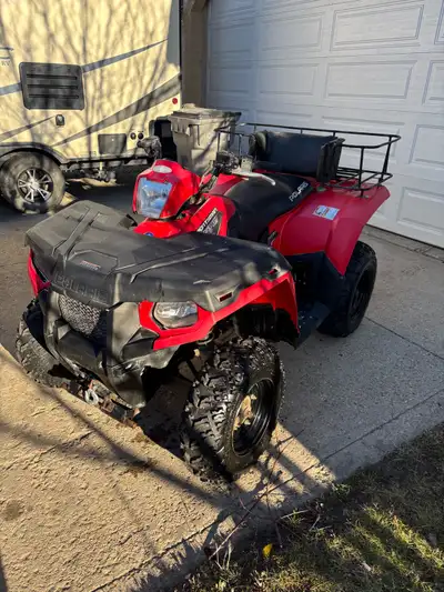 2nd Owner Comes with: Hitch Winch Heated Handle Bars Low KM (1378) 258 Hours No mechanical issues In...