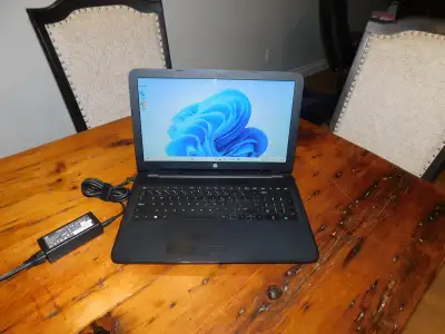 HP 15-bs00xx 15.6"   i3-6006U 500GB 4GB B/T WIN 11 NEW Battery, View more
