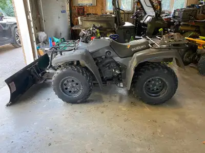 Suzuki Lt500 Needs battery Good strong running bike. Pick up Essa ( no trades)