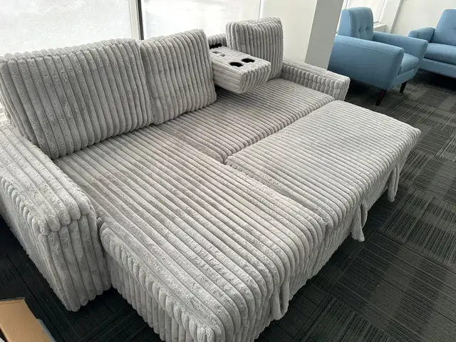 Hot Deal Brand New Sofa Bed Sleeper Pull out Sofa Bed Large Sofa in Couches & Futons in Kingston - Image 8
