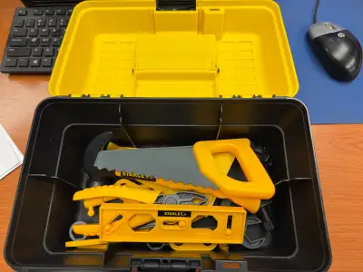 Stanley Jr. - Tool Box THIS ITEM IS NEW IN A BOX Educational objective(s) ‎Creative Thinking Assembl...