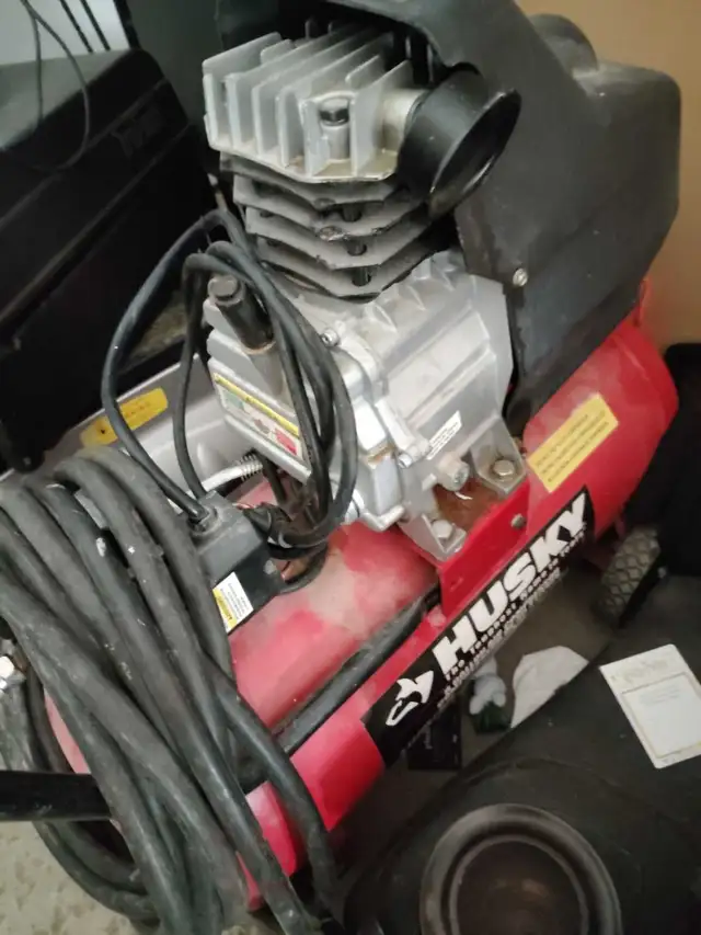 Husky Compressor