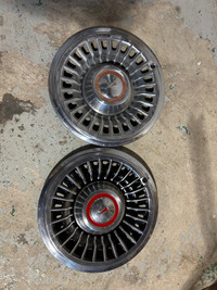 67/68?? Pontiac hubcaps 