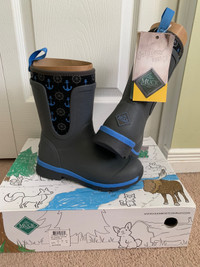 Brand New Muck Waterproof Kids Boots, size 2. 