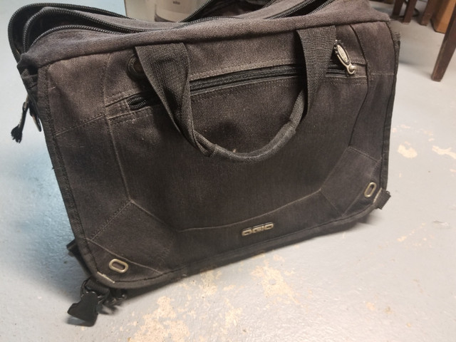 Sac valise porte-document noir dans Autre  à Laval/Rive Nord