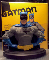 Batman classic mini bust dc comics