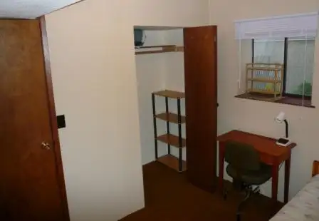 Private Room for  Female Student or Worker in Room Rentals & Roommates in Vancouver - Image 6