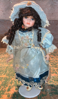 Vanessa Collection Porcelain Doll (2002)