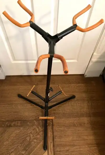 Stageline triple Guitar Stand, View more