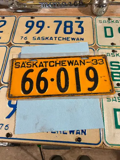 Nice original 1933 Saskatchewan license plate $75 also have lots of other years. Make great Christma...