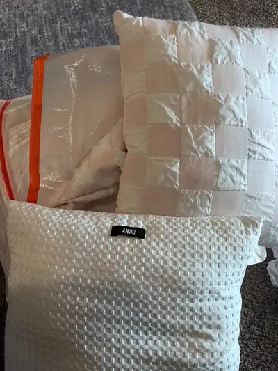 full (queen) light pink and white DKNY bed in a bag, View more