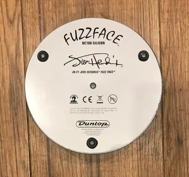 Dunlop JIMI HENDRIX Fuzz Face in Amps & Pedals in Calgary - Image 9