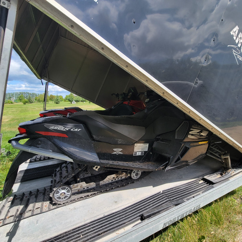 2 Sleds with double enclosed trailer Snowmobiles Winnipeg Kijiji
