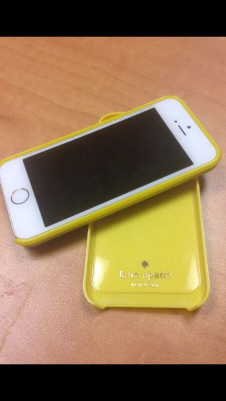 Kate Spade Pineapple iPhone 5s case in Cell Phone Accessories in Markham / York Region - Image 2