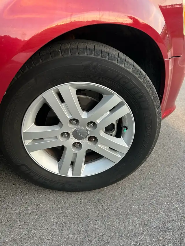 RUST PROOFED Caravan w/Backup Camera!!!!553399117960990723