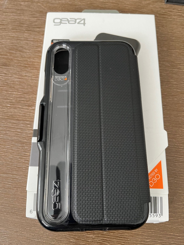 Gear4 Oxford Folio iPhone XR Case - new - $10 in Cell Phone Accessories in City of Toronto - Image 2