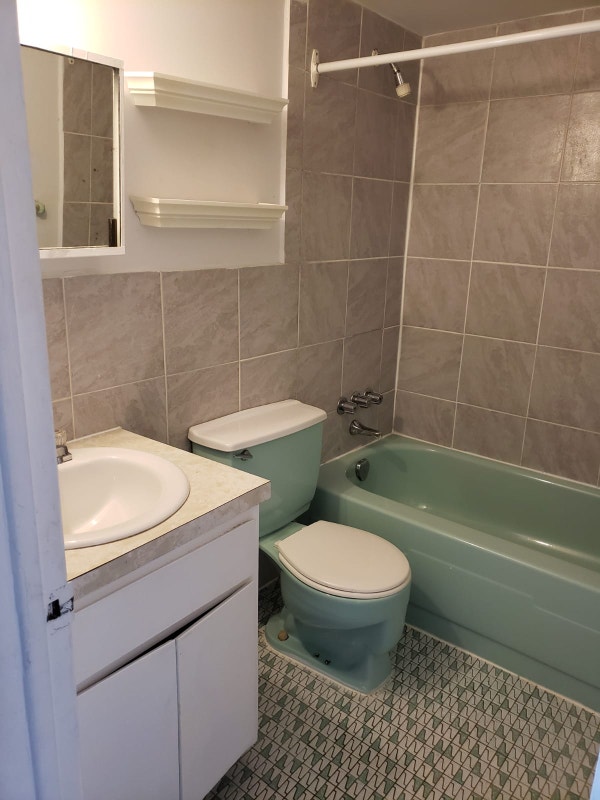 Dorval 4.5 2 Bedroom 1150 NOV 1 Heat Hot Water Locations longue