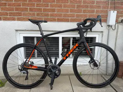 Trek Domane SL6 – Carbon – Ultegra, View more