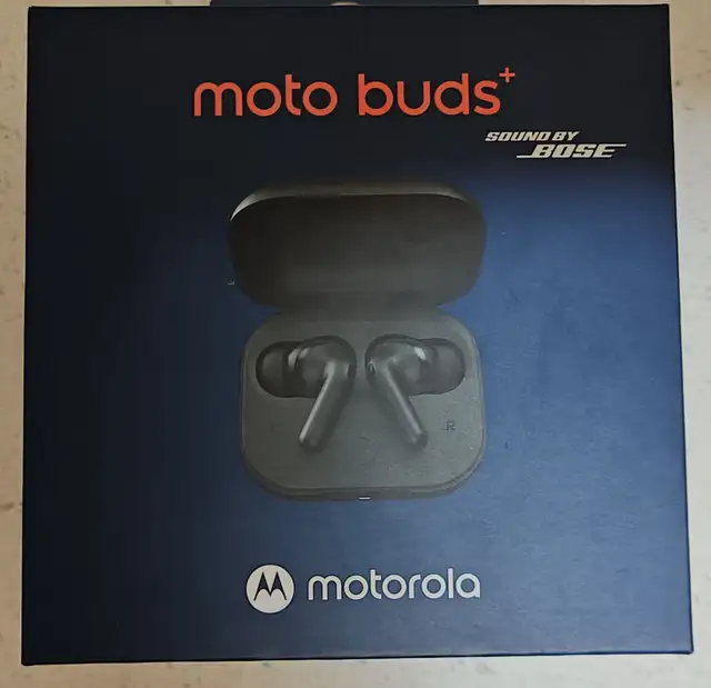 BRAND NEW! Moto Buds+ By Bose