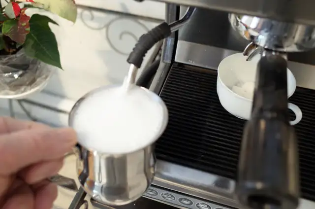 Carimali Uno espresso machine in Coffee Makers in City of Toronto - Image 4