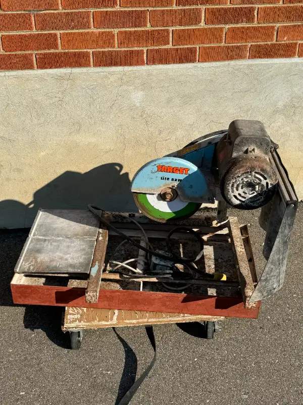 Target Tile Saw, Wet Saw with Water Pump. Professional Tile Saw in Power Tools in City of Toronto - Image 2
