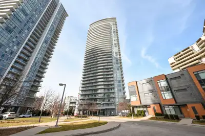 Sheppard / 404 - 70 Forest Manor Road - Condo for rent