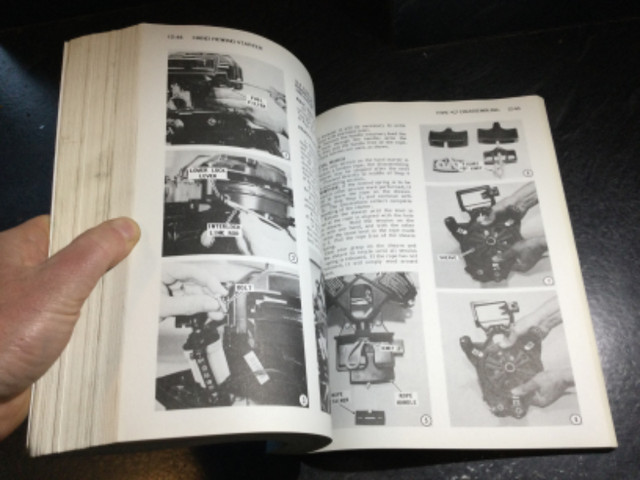 1965-1989 Mercury Outboards Seloc Manual 2-40 HP 1 & 2 Cylinder in Non-fiction in Parksville / Qualicum Beach - Image 2