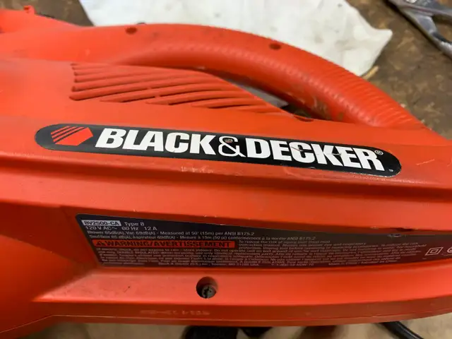 Souffleur aspirateur Black &Decker électrique in Lawnmowers & Leaf Blowers in Longueuil / South Shore - Image 4