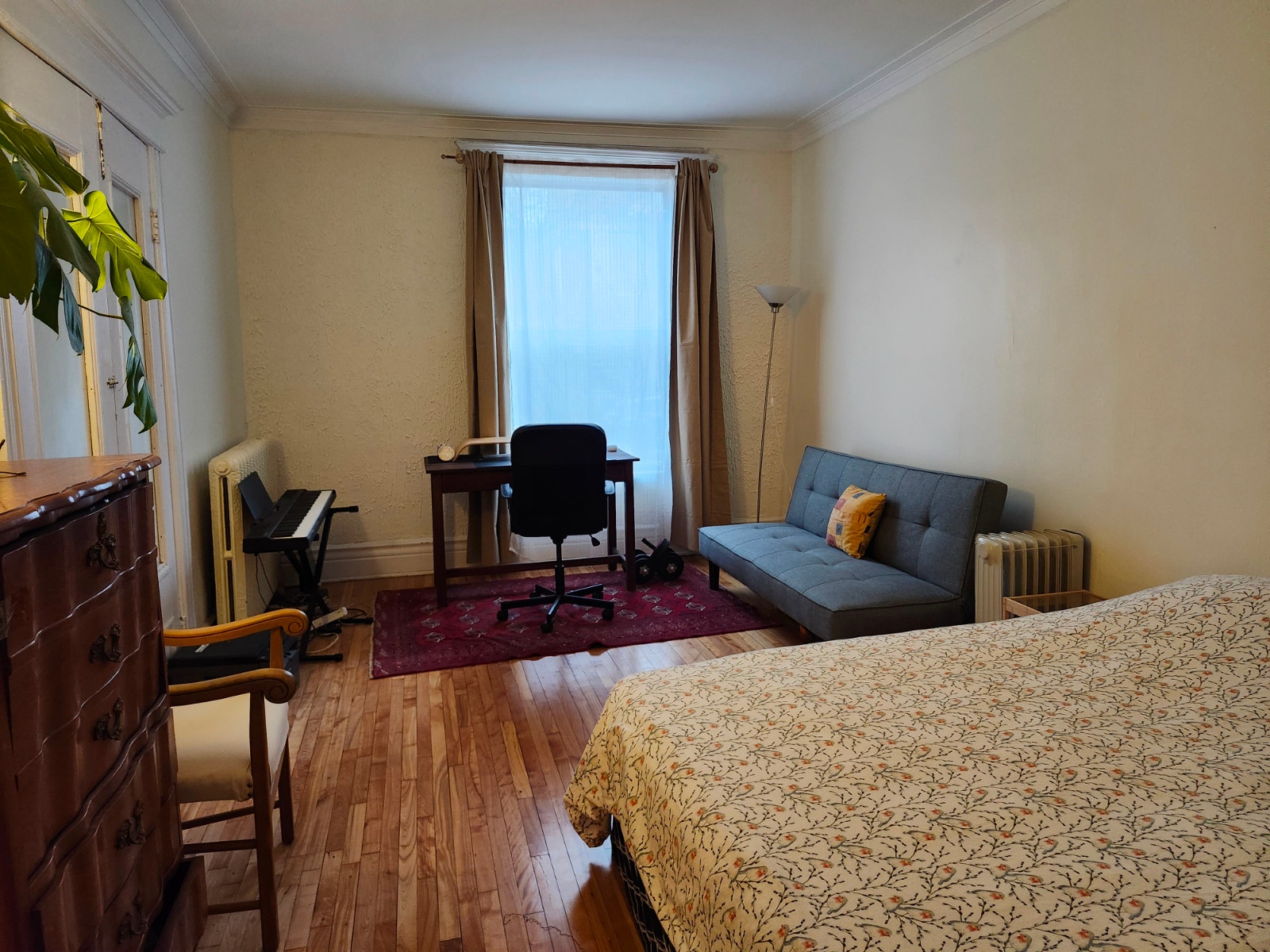Grand 7 1/2, 3 chambres fermées et bureau — photo 3