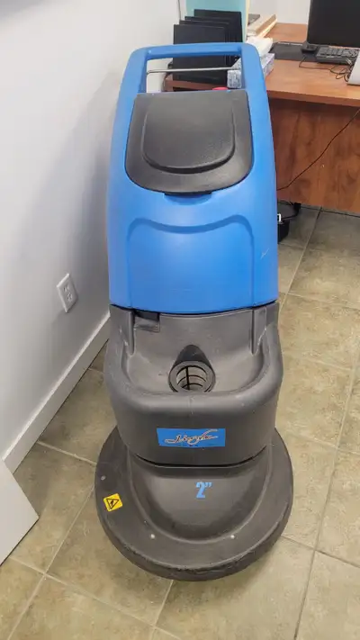 Machine professionnelle de nettoyage de planchers Johnny Vac JVC, View more