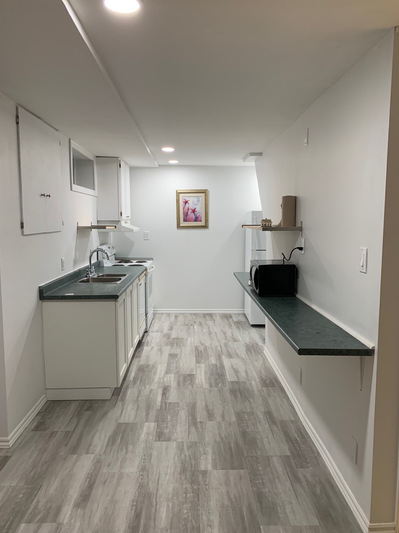 2 bedroom 1 bath new basement unit for rent in popular southwood Long Term Rentals