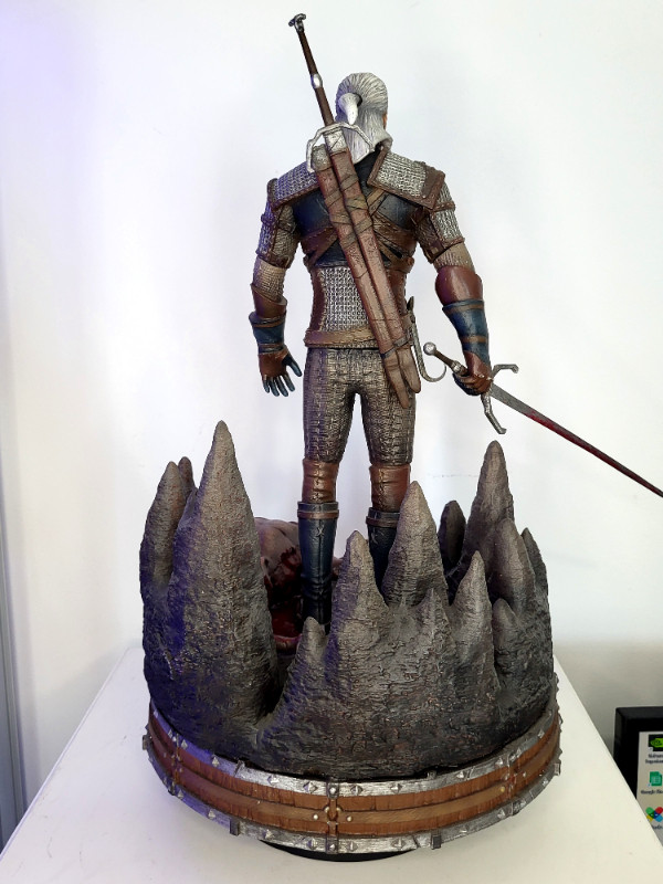 Statue Figurine Diorama Geralt The Witcher resine custom made - dans Art et objets de collection  à Laval/Rive Nord - Image 4