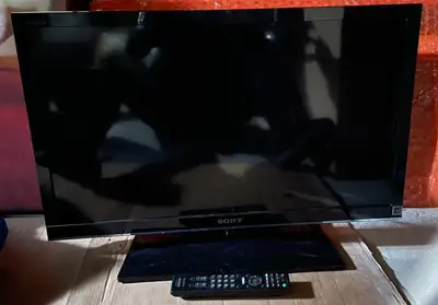 SONY LED FLAT SCREEN TV (MONITOR) - 32”, View more