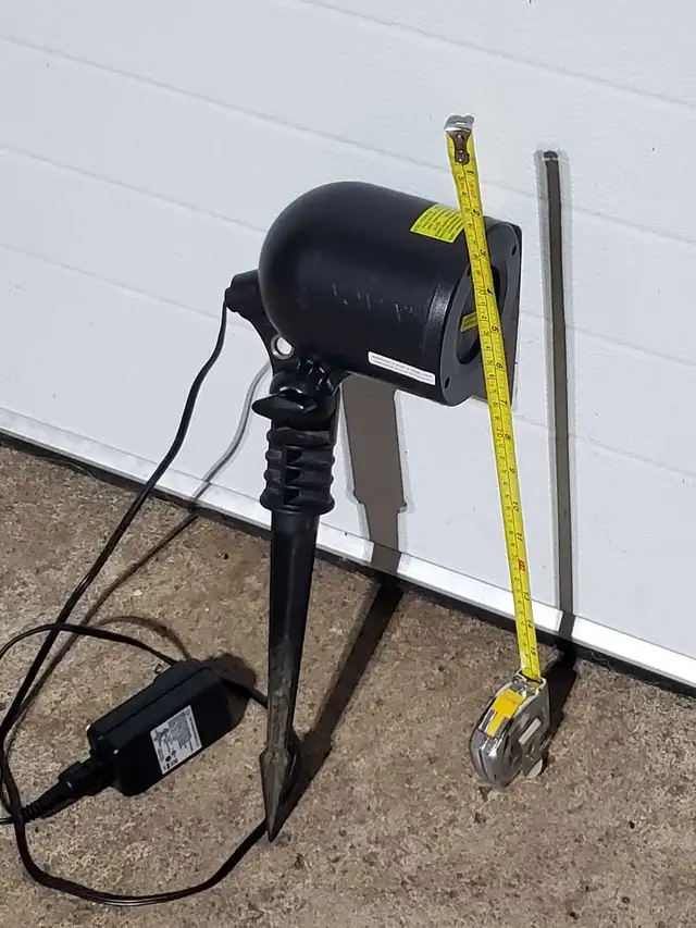 NOMA Laser Red/Green/Blue Christmas/Holiday Light Projector in Outdoor Lighting in City of Toronto - Image 3