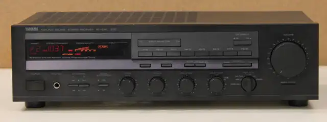 Vintage Yamaha RX 530 Receiver in Stereo Systems & Home Theatre in St. Catharines - Image 2