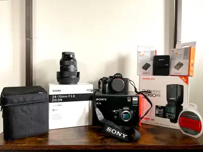 ••• SOLD AS BUNDLE • WILL NOT SEPARATE! ••• • Sony a7 III with 35 mm Full-Frame Image Sensor + Anti-...