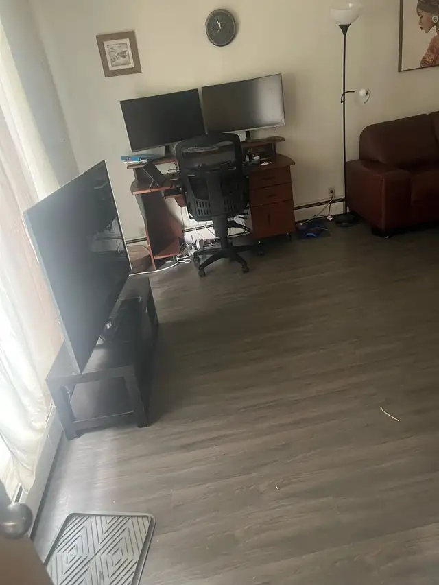 1 Bedroom Apartment in Long Term Rentals in Calgary - Image 2