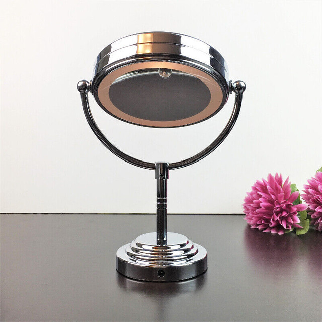 Makeup Vanity Mirror CONAIR Magnifying Double-Sided Compact in Bathwares in City of Toronto - Image 2