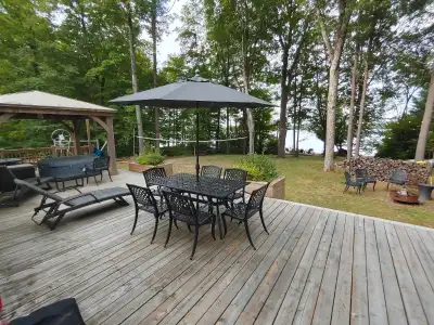 Waterfront Home located near the small town of Bryson, Quebec. The town of Shawville is a 25 minute...